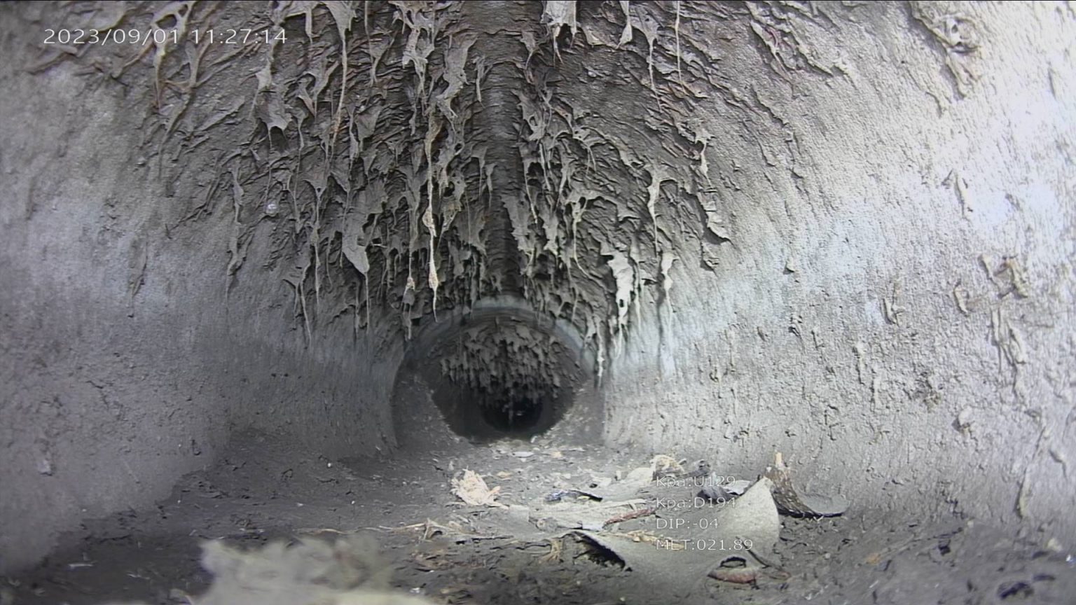 Application of sewer crawler camera system in complex pipelines